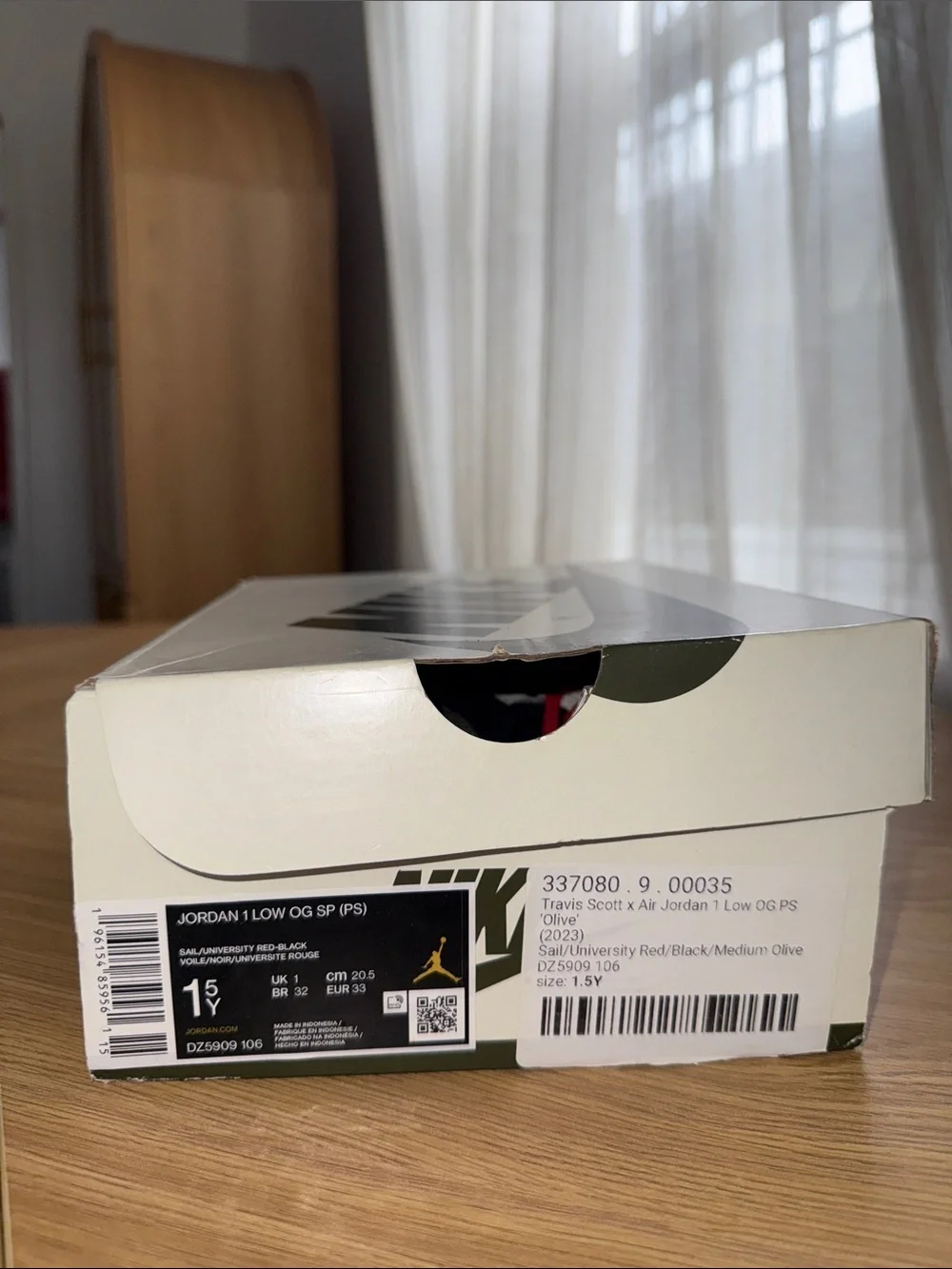 Travis Scott x Air Jordan 1 low OG Ps “ Olive”